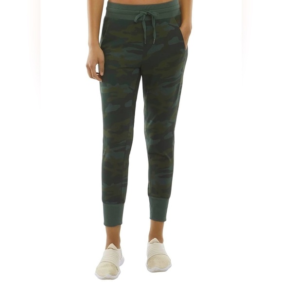 New! Printed Soft Touch Jogger by Danskin - Picture 2 of 9